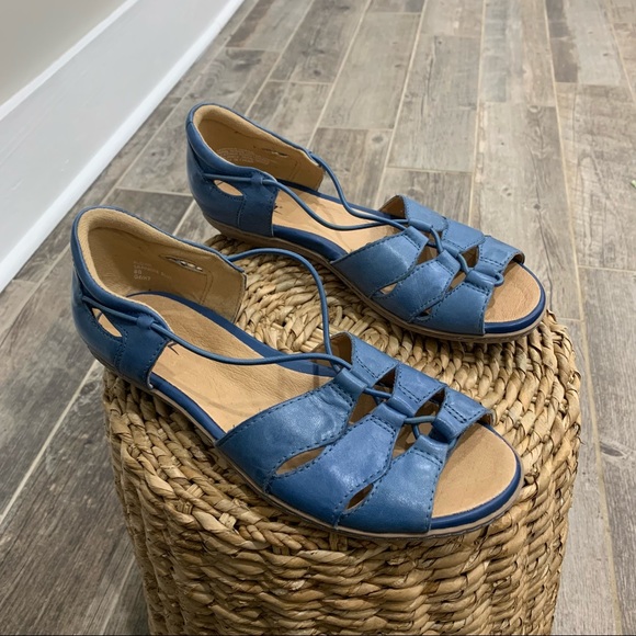 Earth Leather Women’s Comfort Flat Sandals Leather - Picture 2 of 5